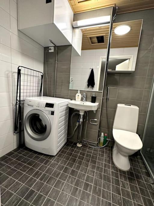 Quality Apt In The City Center For 5 - Brand New روفانييمي المظهر الخارجي الصورة
