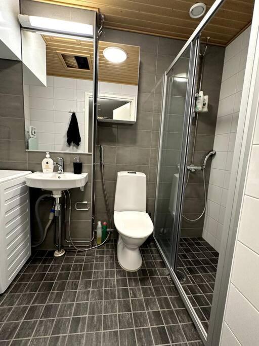 Quality Apt In The City Center For 5 - Brand New روفانييمي المظهر الخارجي الصورة